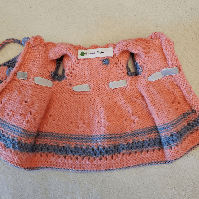 Ensemble robe de poupée rose et gris avec petit sac assorti
