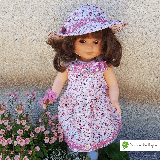 Robe rose avec son chapeau capeline assorti pour poupée de 38 à 42 cm . 