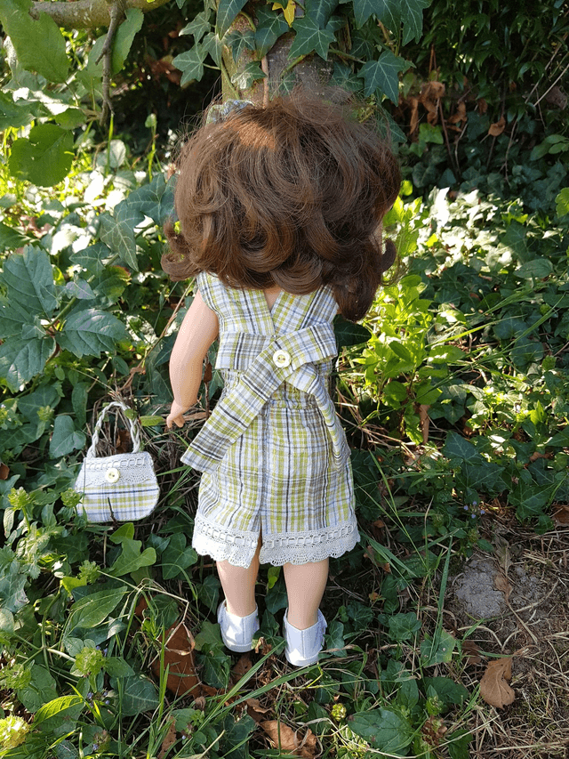 Robe d'été-ensemble 4 pièces pour poupée de 36 à 40 cm 