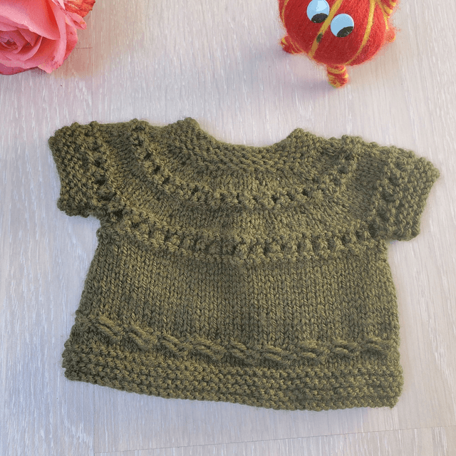 Gilet de poupée vert mousse